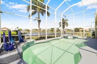 Building Photo - 13870 Silver Lake Ct