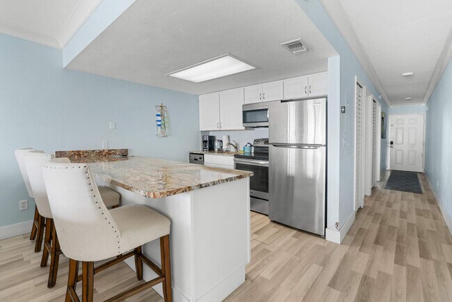 Building Photo - 260 Southbay Dr