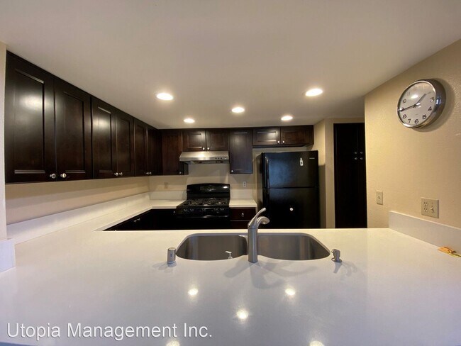 Building Photo - 9909 Scripps Westview Way