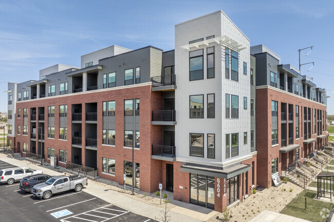 Building Photo - The Tuxedo Apartments