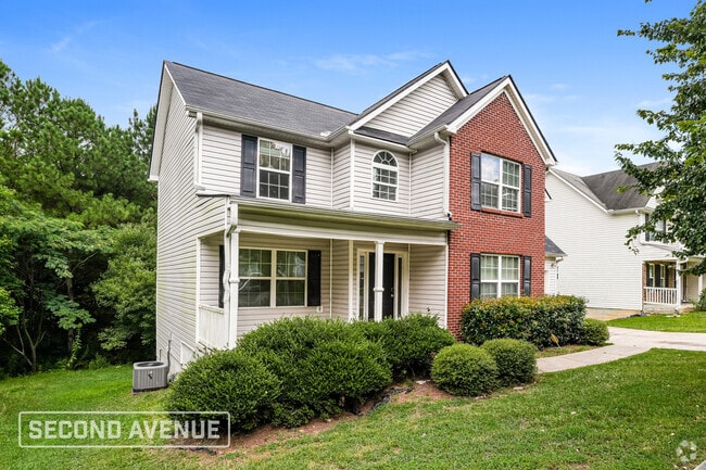 Building Photo - 3748 White Pine Rd