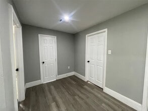 Building Photo - 2508 S Texas Ave