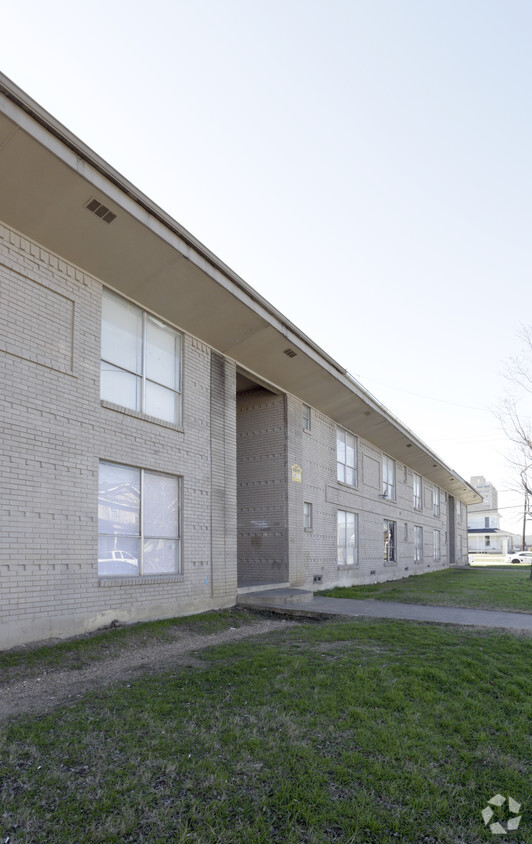 Building Photo - Capri Villa Apartments