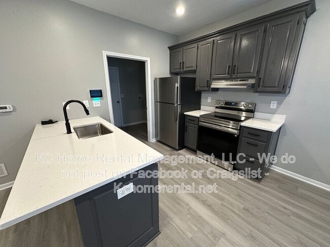 Foto del edificio - 1955 N 80th Ct