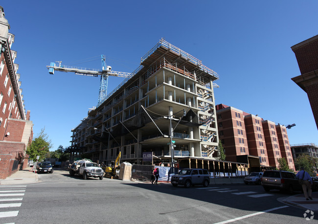 Building Photo - College Hall North