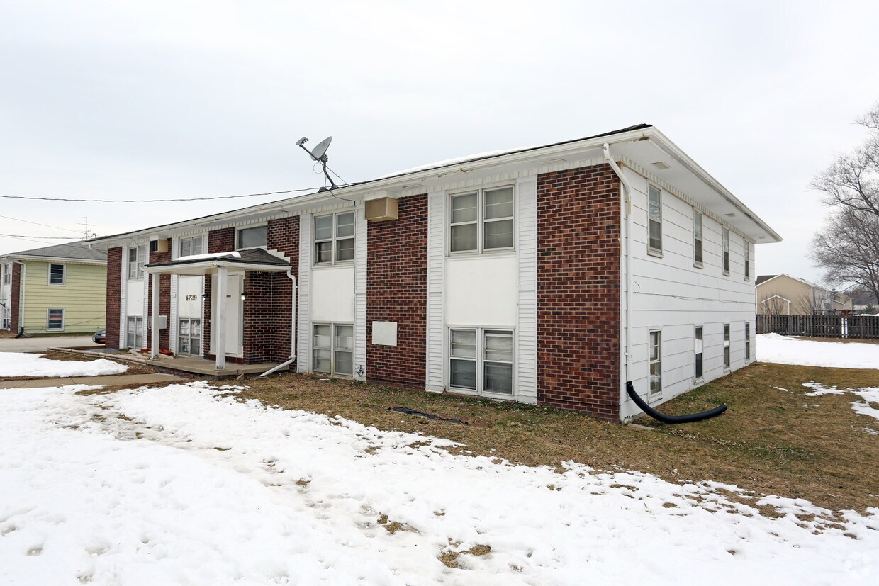 4729 NW 62nd Ave, Johnston, IA 50131 Apartments in Johnston, IA