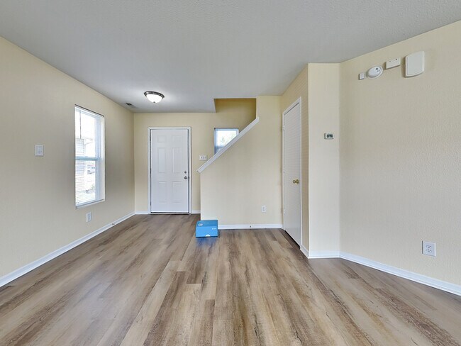 Foto del edificio - 4070 Presidio Cir