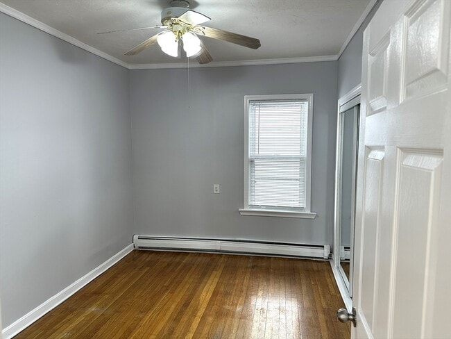 Building Photo - 396 Durfee St