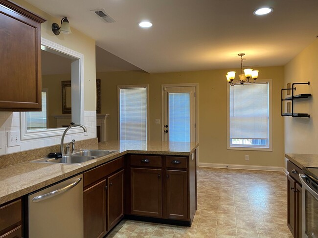 Building Photo - Great Location!! Beautiful Partial Brick H...