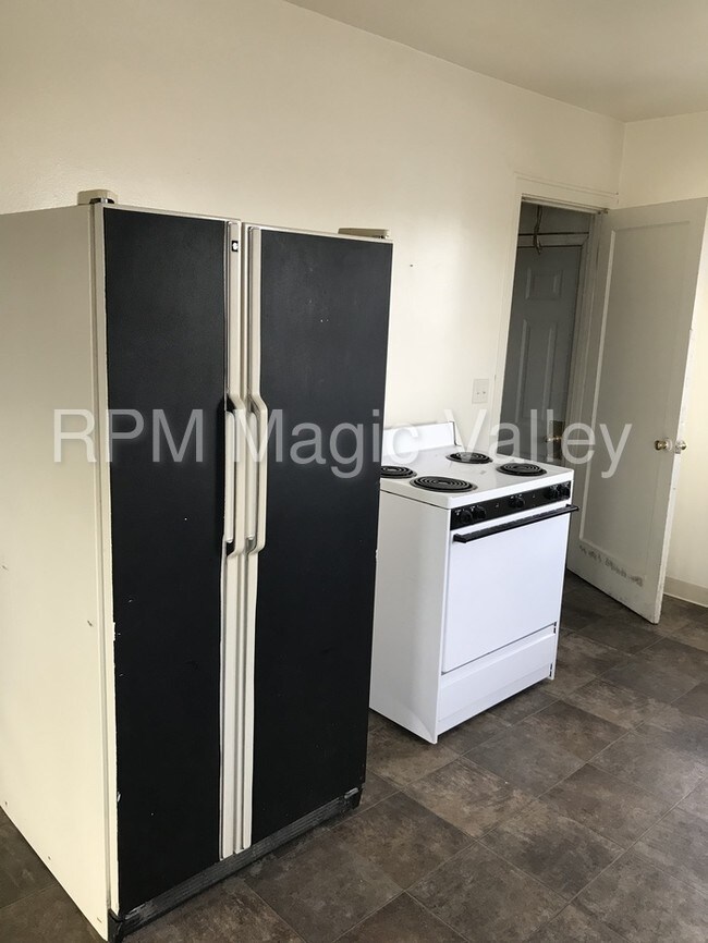 Building Photo - 3642 N 3700 E