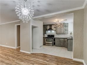 Building Photo - 3-bedroom in the Village - Updated