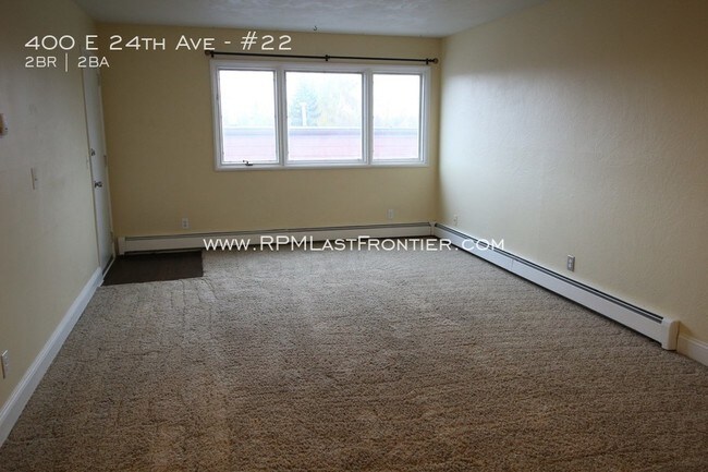 Building Photo - 400 E 24th Ave