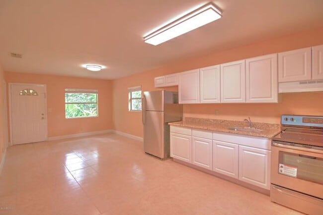 Foto del edificio - Unit in Duplex