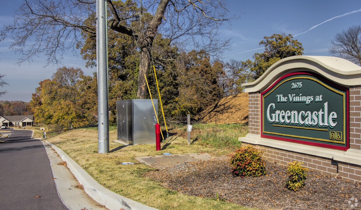 Foto principal - Vinings at Greencastle Apartments