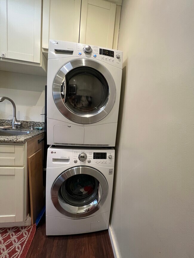 In-unit washer and dryer - 2600 Jones Rd