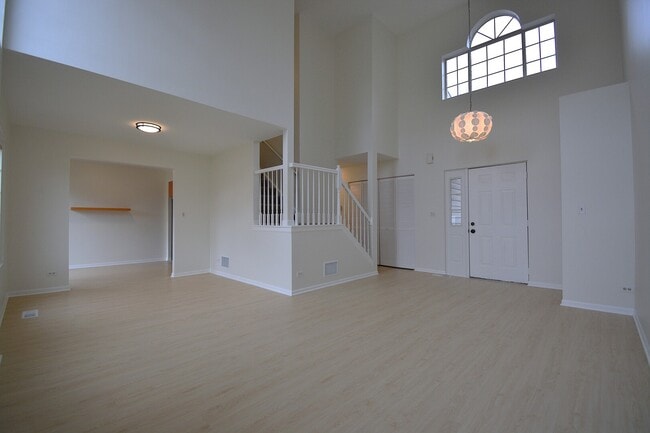 Building Photo - 1151 Longford Rd