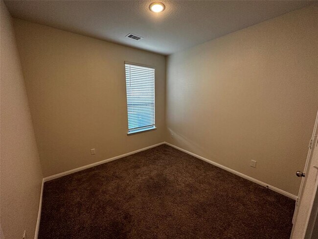 Building Photo - 14646 E Pine Heart Dr