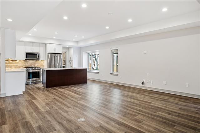 Foto del edificio - 5815 Orchid Ln