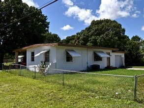Building Photo - 201 Osceola Ave