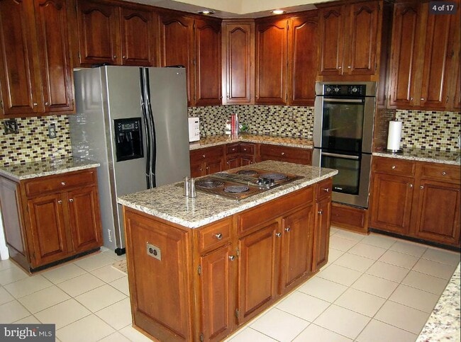 Building Photo - 8670 Chase Glen Cir