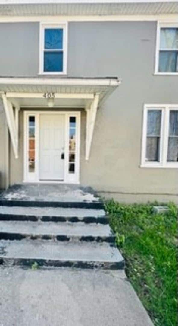 Building Photo - Quaint 2 bedroom in a quiet neighborhood