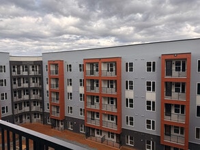 Building Photo - NuVo 27