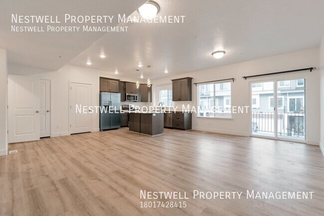 Foto del edificio - Fantastic 3-bed Townhome in Riverton