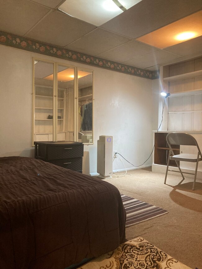 Building Photo - 764 Lenore Ln