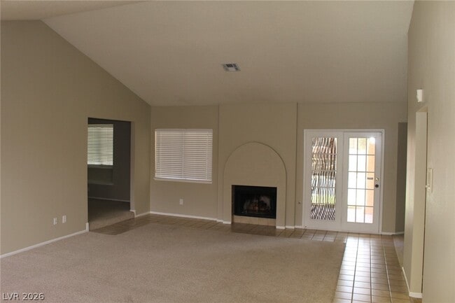 Foto del edificio - 602 Cervantes Dr