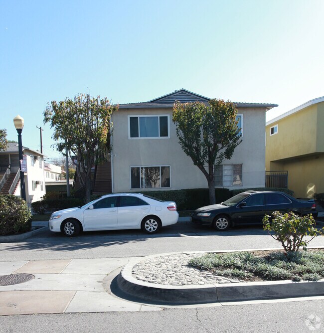 182 W Elmwood Ave Unit D, Burbank, CA 91502 Apartments in Burbank, CA