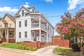 Building Photo - 132 Crumley St SE