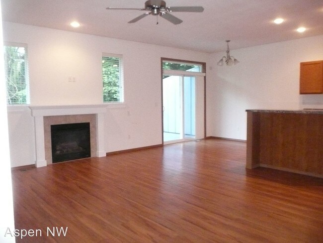 Foto del edificio - 14001 87th Avenue Ct NW
