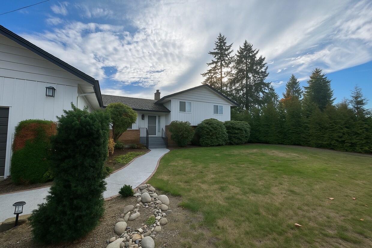 Primary Photo - Large Home in peaceful setting