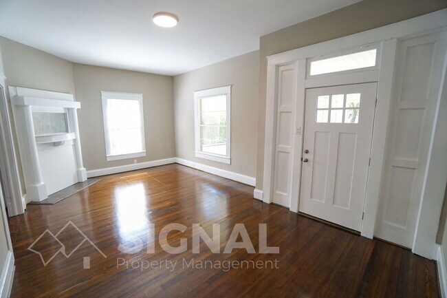 Building Photo - 2915 Z Ave
