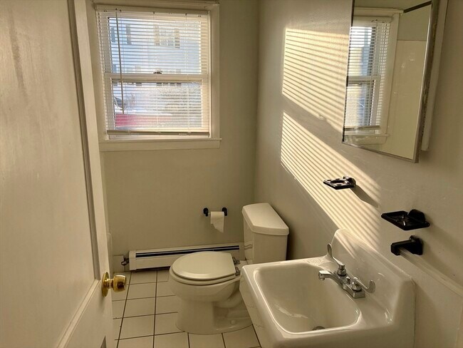 Foto del edificio - 10 16th St