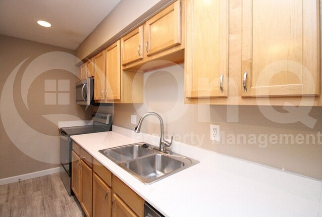 Foto del edificio - 1130 E Butler Dr