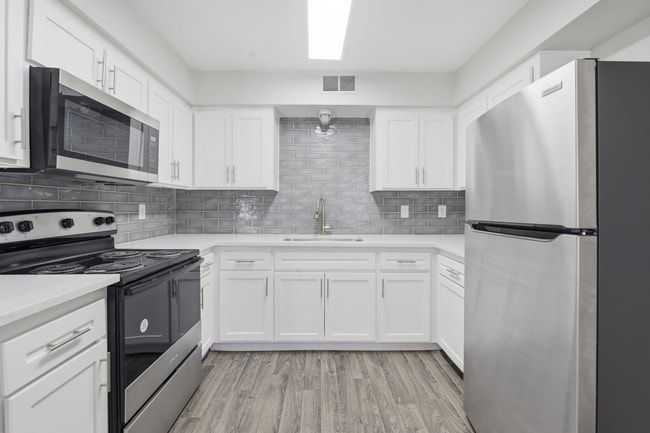 Building Photo - Thrive Tempe Apartments