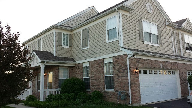 Building Photo - 2423 Evergreen Cir