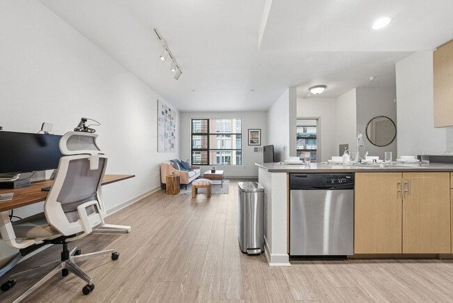 Building Photo - 1155 4th St