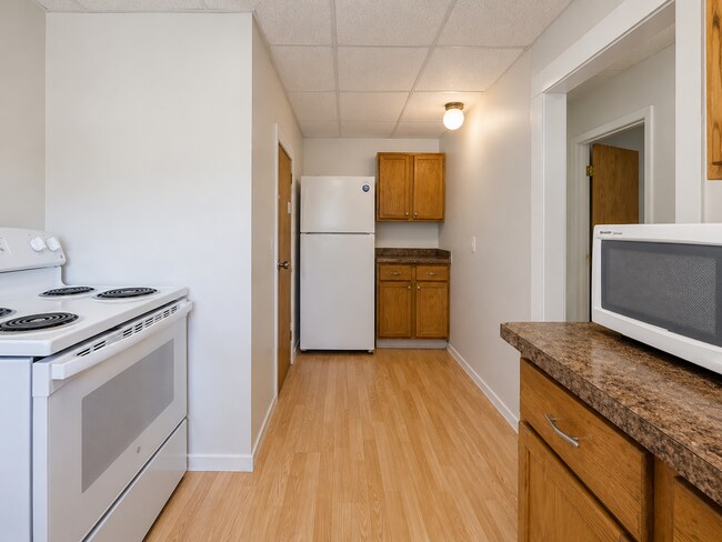 Foto del edificio - 620 Lake Ave W