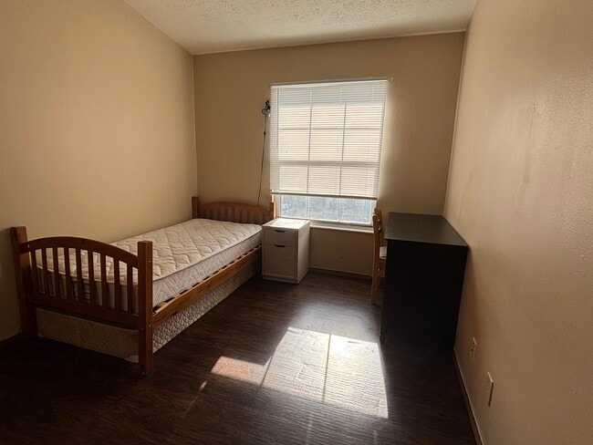 Foto del edificio - 320 Brown St St