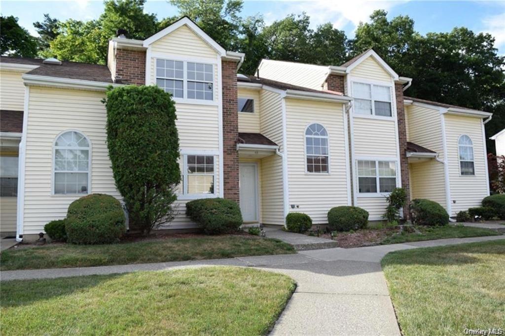 Foto principal - 43 Brick Pond Rd
