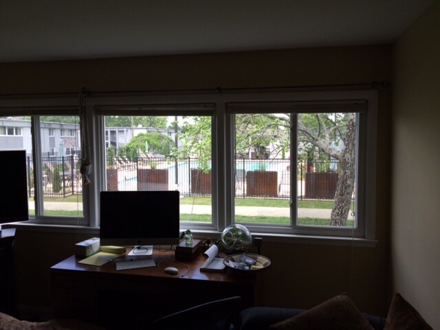 Livingroom w/Pool view - 1900 Richard Jones Rd