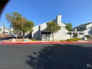 Building Photo - 5644 Vineyard Ln