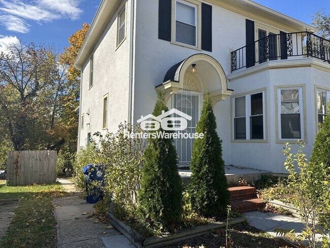 Foto del edificio - 3703 Parkside Dr