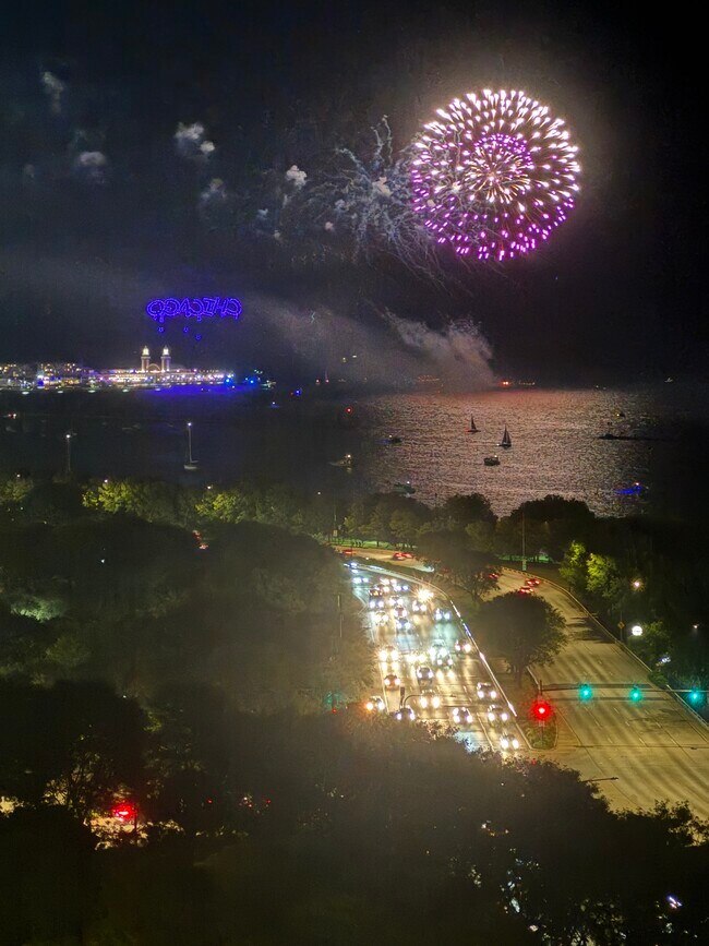 Foto del edificio - 233 E 13th St