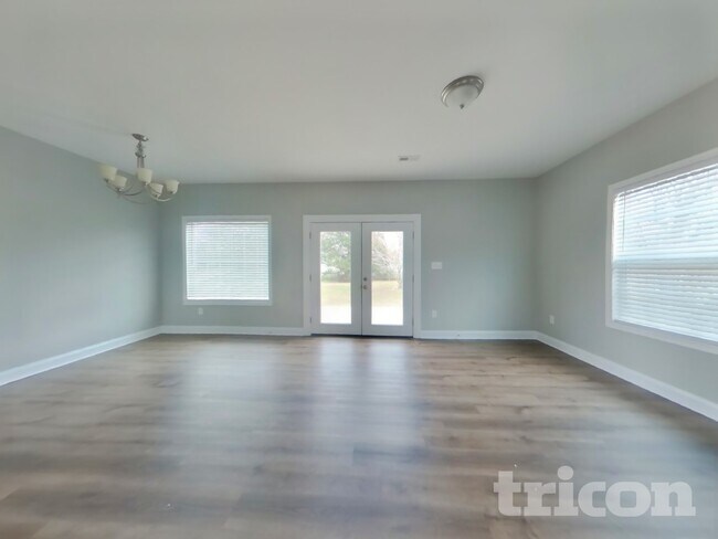 Foto del edificio - 5150 Wolfe Dr