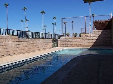 Building Photo - 46285 Burroweed Ln