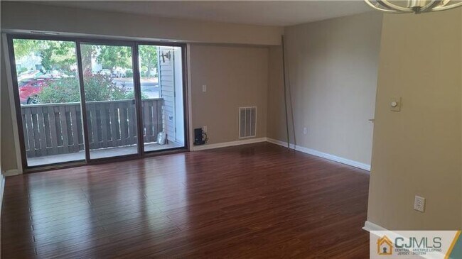 Foto del edificio - 1911 Aspen Dr