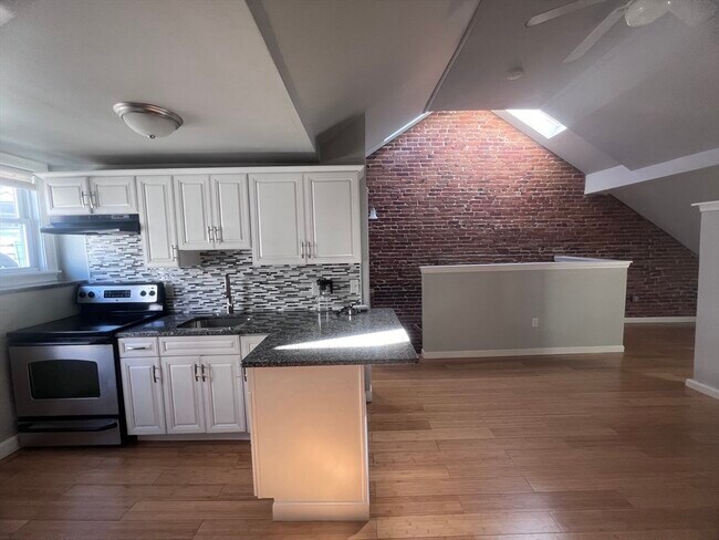 Foto del edificio - 315 Meridian St